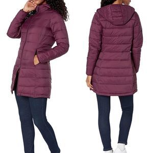 Amazon Essentials Women's Puffer Jacket in Plum